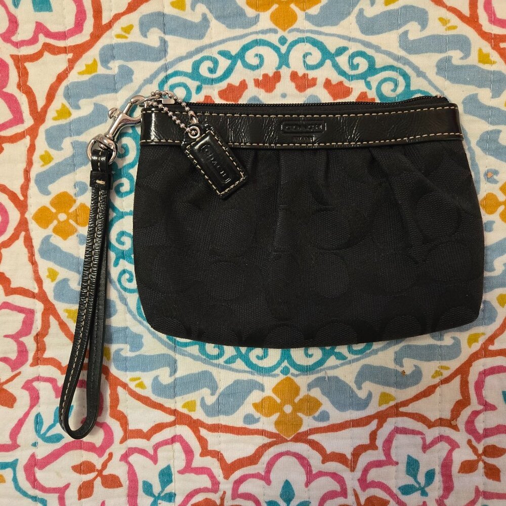 Coach Wristlet - Black Jacquard